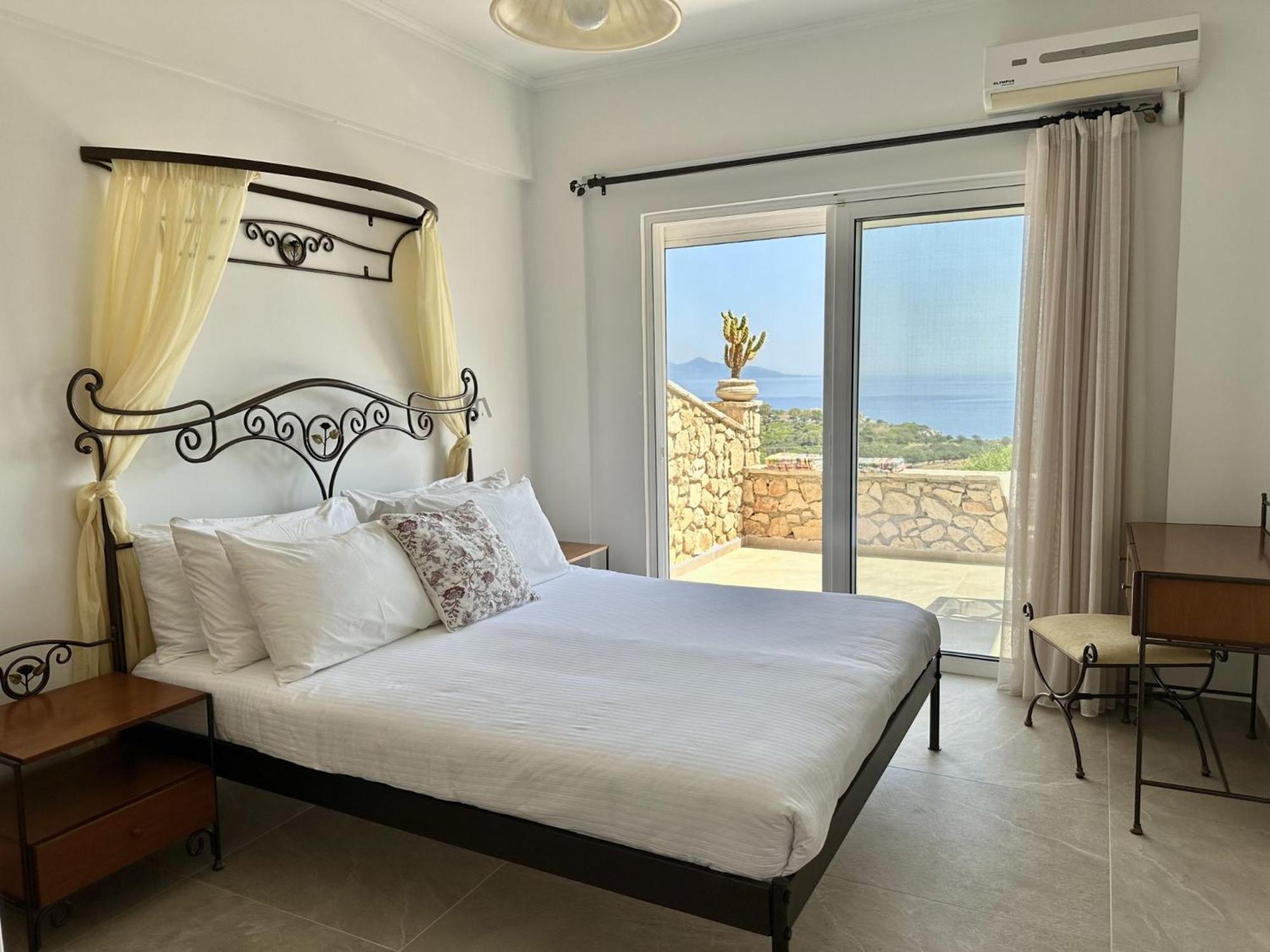 Lithies Sea View Boutique Hotel Koríthion Exterior photo